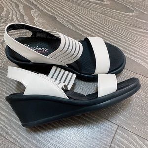 Skechers memory foam platform sandals US8